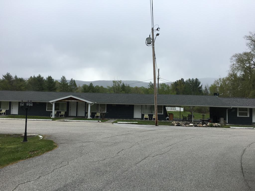 Weathervane Motel Manchester Exterior photo